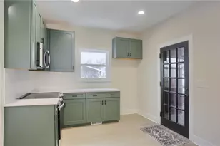 316 Line Ave, Ellwood City, PA 16117 - Photo 9