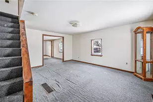 305 Jackson St, Jamestown, PA 16134 - Photo 9