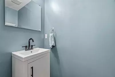 115 Thornberry, Ross Twp, PA 15237 - Photo 5