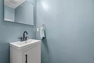 115 Thornberry, Ross Twp, PA 15237 - Photo 5