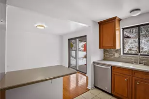 216 Manor Dr, Pittsburgh, PA 15236 - Photo 15