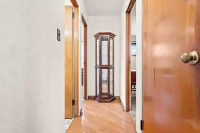 1501 Middlecrest Dr, Pittsburgh, PA 15116 - Photo 11