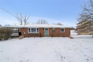 1521 Robbins Station Rd, North Huntingdon, PA 15642 - Photo 1