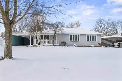 302 Sunset Blvd, Hermitage, PA 16148 - Photo 1