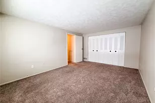 949 Woodhollow Dr, Cranberry Township, PA 16066 - Photo 13