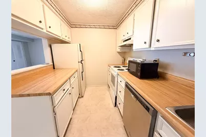 949 Wood Hollow Dr, Cranberry Township, PA 16066 - Photo 5