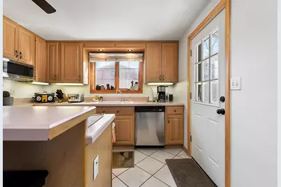 139 N Vireo Drive, Kennedy Township, PA 15136 - Photo 9