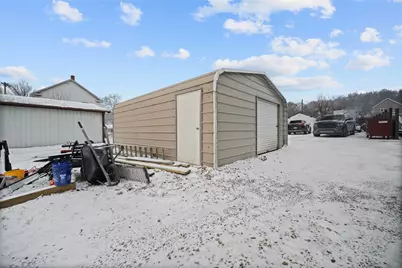 328 Line Ave, Ellwood City, PA 16117 - Photo 31