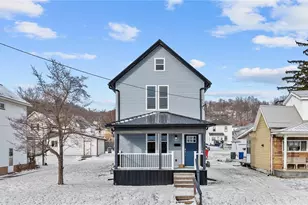 328 Line Ave, Ellwood City, PA 16117 - Photo 1