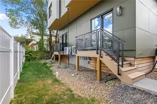 4824 Chatsworth, Pittsburgh, PA 15207 - Photo 7