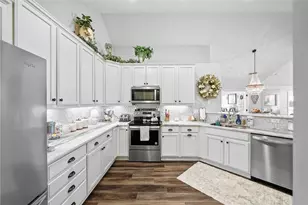 307 Spring Valley Dr, Jackson Township, PA 16063 - Photo 19