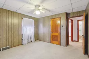 1111 Crowe St, Shenango Township, PA 16101 - Photo 21