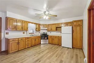 1111 Crowe St, Shenango Township, PA 16101 - Photo 11