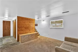 4028 Impala Dr, Pittsburgh, PA 15239 - Photo 31