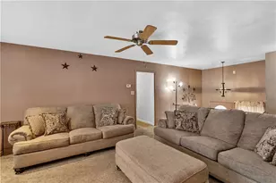 4028 Impala Dr, Pittsburgh, PA 15239 - Photo 23