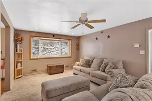 4028 Impala Dr, Pittsburgh, PA 15239 - Photo 9