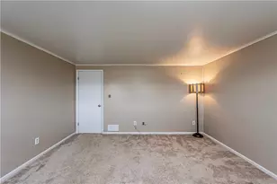 384 Northgate Dr, Washington Township, PA 15613 - Photo 11