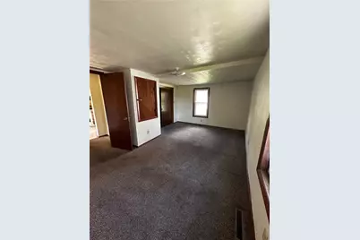 2179 Woodbine Dr, Hermitage, PA 16148 - Photo 11