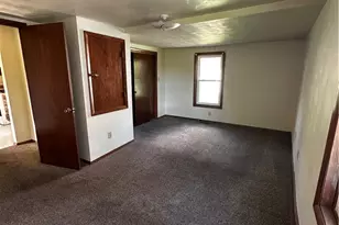 2179 Woodbine Dr, Hermitage, PA 16148 - Photo 9