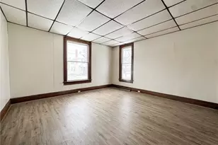 329 Park Ave, New Castle, PA 16101 - Photo 3