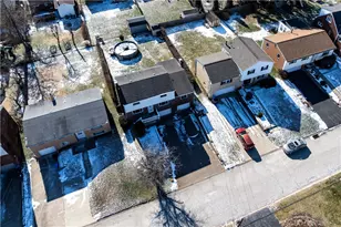 444 Bartola St, Scott Township, PA 15243 - Photo 35