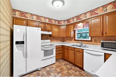 235 Shady Ln, Hempfield Township, PA 15601 - Photo 11