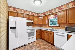 235 Shady Ln, Hempfield Township, PA 15601 - Photo 11