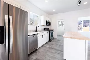 5934 Curry Rd, South Park, PA 15236 - Photo 7