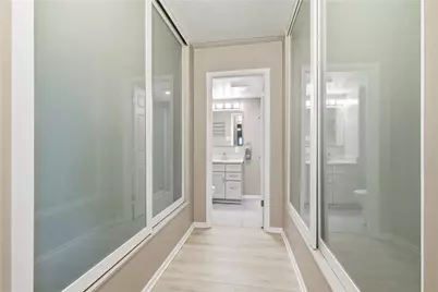 5600 Munhall Rd #501, Pittsburgh, PA 15217 - Photo 25