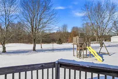 733 Greenfield Rd, Lackawannock Township, PA 16137 - Photo 7