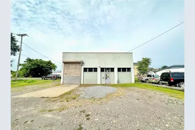 712 S Mill St, New Castle, PA 16101 - Photo 1