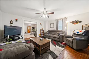 414 Guy St, Jeannette, PA 15644 - Photo 5