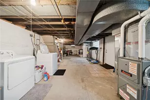 414 Guy St, Jeannette, PA 15644 - Photo 21