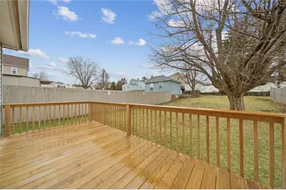 414 Guy St, Jeannette, PA 15644 - Photo 23