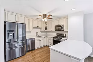 2671 Hunters Point Dr, Pittsburgh, PA 15090 - Photo 11