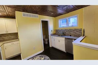 228 S Main St, Butler, PA 16001 - Photo 3