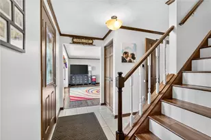 269 Kinvara Dr, Ross Twp, PA 15237 - Photo 7