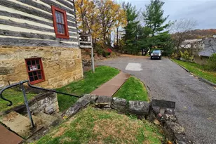 209 W Diamond St, Butler, PA 16001 - Photo 3