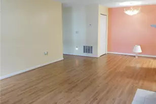 2105 Lenox Dr, Bethel Park, PA 15102 - Photo 3