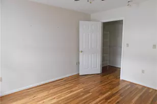 2105 Lenox Dr, Bethel Park, PA 15102 - Photo 15