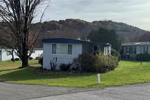 428 Meadows Dr, Washington Township, PA 15613 - Photo 15