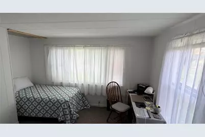 428 Meadows Dr, Washington Township, PA 15613 - Photo 11