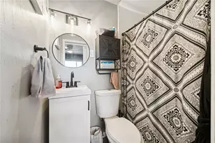 203 Kingston Dr, Wilkins Township, PA 15235 - Photo 13