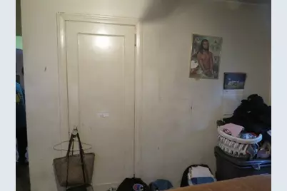 2145 Village Dr, Pittsburgh, PA 15221 - Photo 19