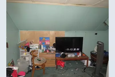 2145 Village Dr, Pittsburgh, PA 15221 - Photo 25