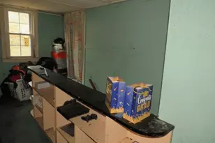 2145 Village Dr, Pittsburgh, PA 15221 - Photo 23