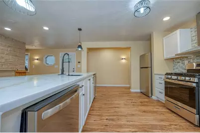 11 Brook St #A, Coraopolis, PA 15108 - Photo 5