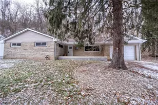 11 Brook St, Coraopolis, PA 15108 - Photo 1