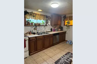 110 N 4th St, Youngwood, PA 15697 - Photo 11