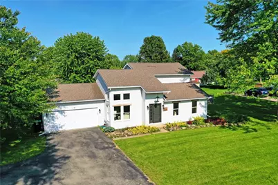 3627 Clearview Dr, Hermitage, PA 16148 - Photo 1